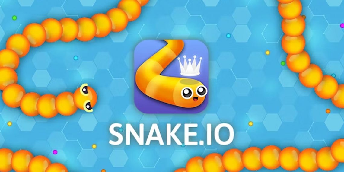 Snake game gameplay long